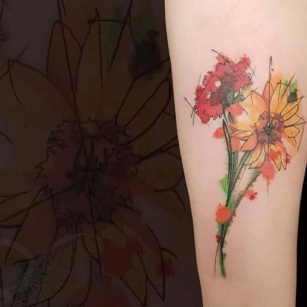 Tatuaggio con garofano acquerellato1